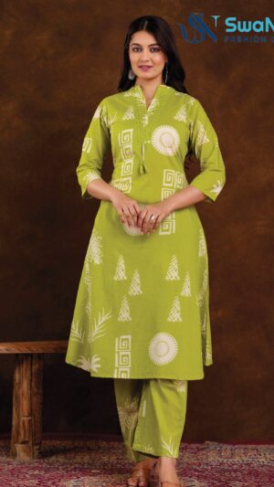 Fuchsia Pink Geometric Printed Kurta Set